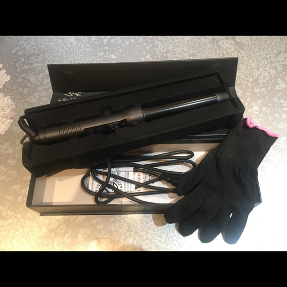 SHE by Beyond The Beauty Ceramic Curling Iron - Picture 3 of 3